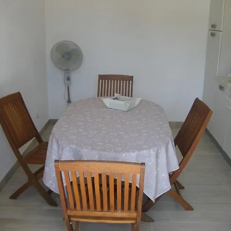 Luiza בית הארחה