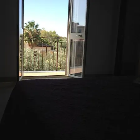 Luiza בית הארחה סן לאונה